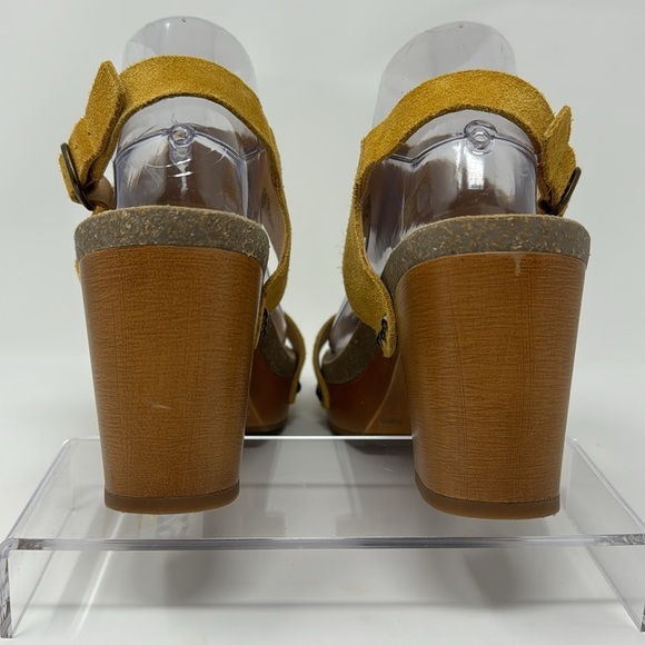 Brand New! Lucky 🍀 Brand Yellow Leather Heeled Sandals SIZE 8.5M/39 - Picture 5 of 13